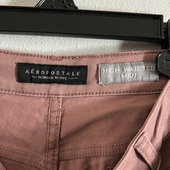 Used Mauve Aeropostale High Waisted Midi Shorts Size 6 - Picture 3 of 4